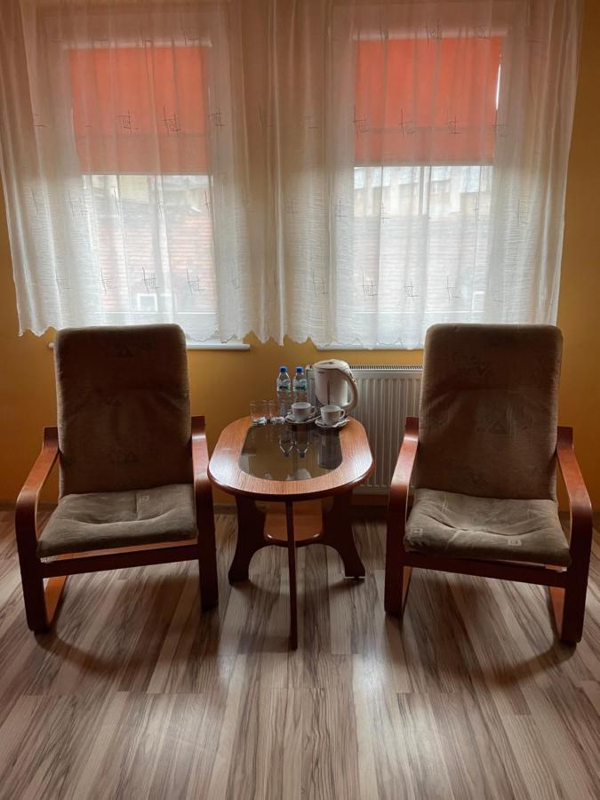 Omega Hotel 2*